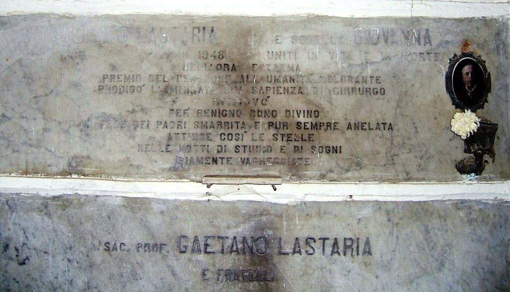Lastaria%20tomb%2C%20Lucera-05.jpg